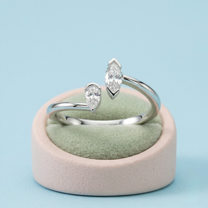 Classic modern Lab Diamond Silver Ring for Women (SRB-AG038)