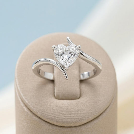 Feminine Silver Diamond Ring (SRB-AG004)